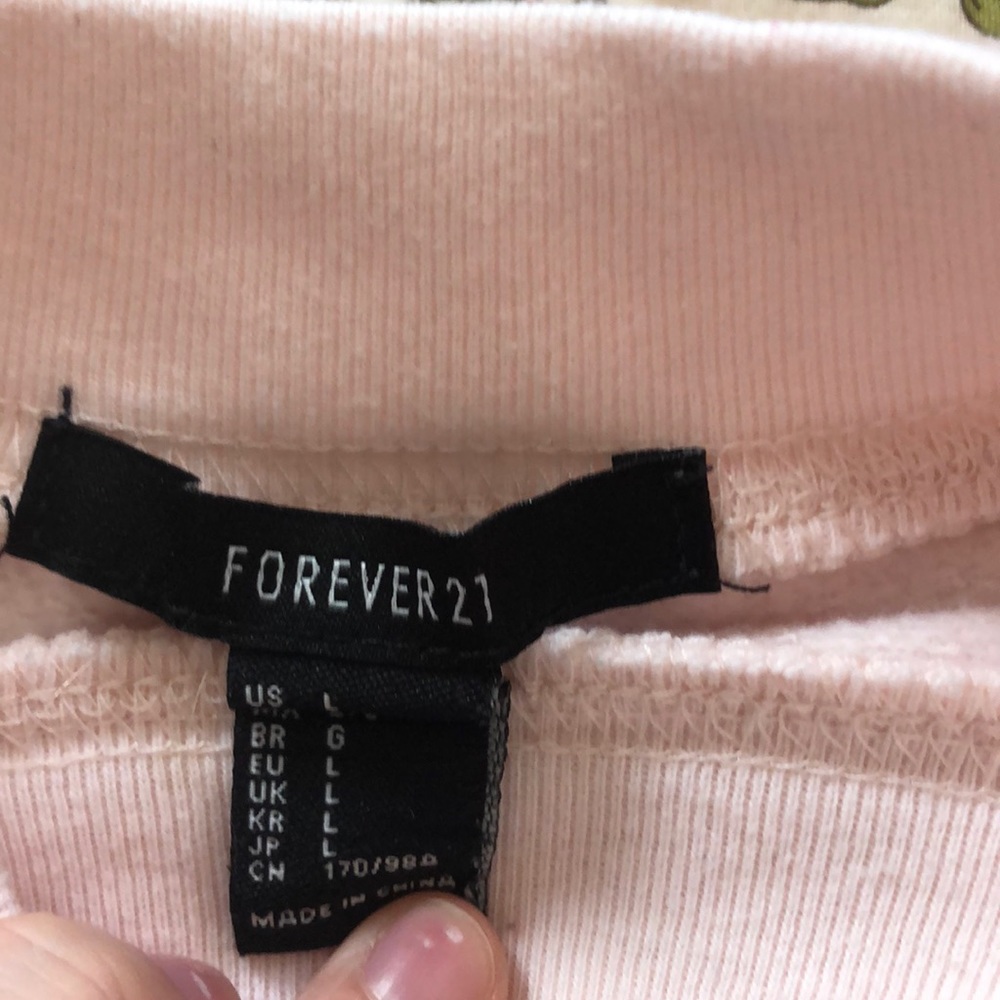 Forever 21 Jewel Inspired Crew Neck - Picture 2 of 6